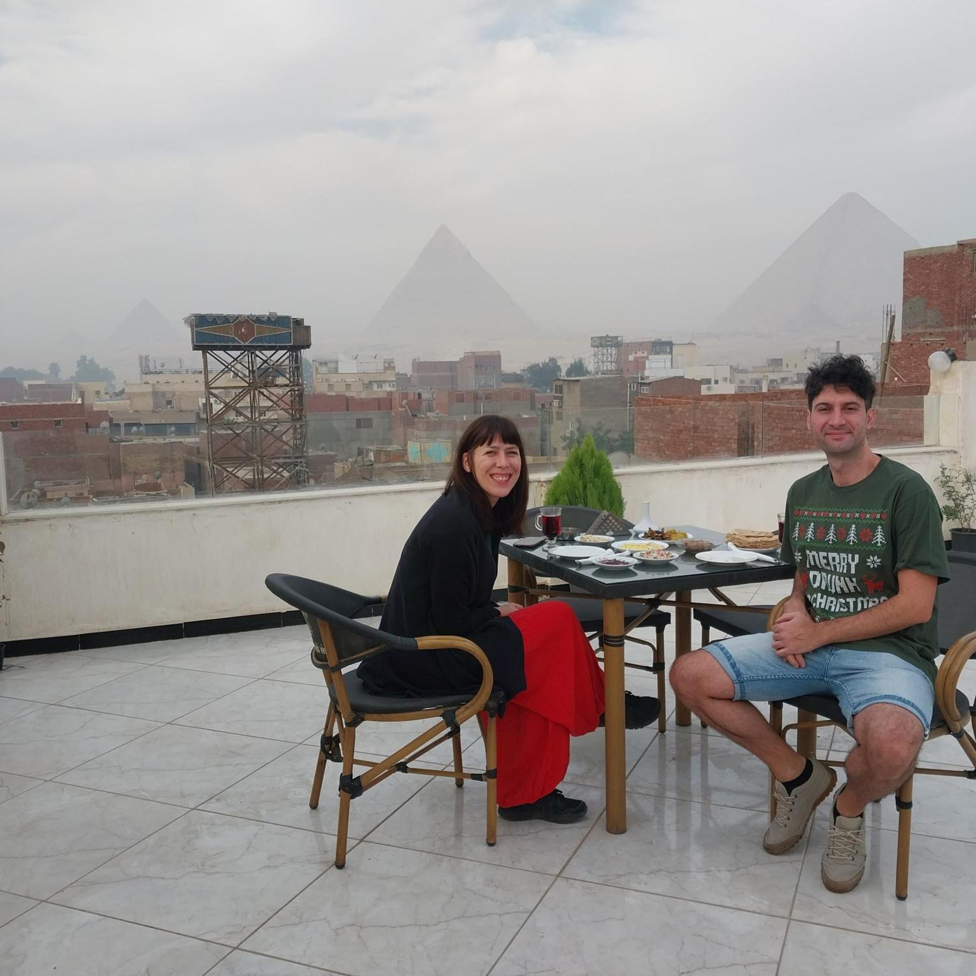 Eagles Pyramids View Hotel Kafrat al Jabal ภายนอก รูปภาพ